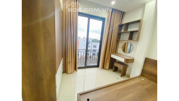 Bán căn hộ dịch vụ Mỹ Đình 60m2 5 tầng ô tô đõ cửa vừa ở vừa cho thuê - ô chờ thang máy 9.3 tỷ